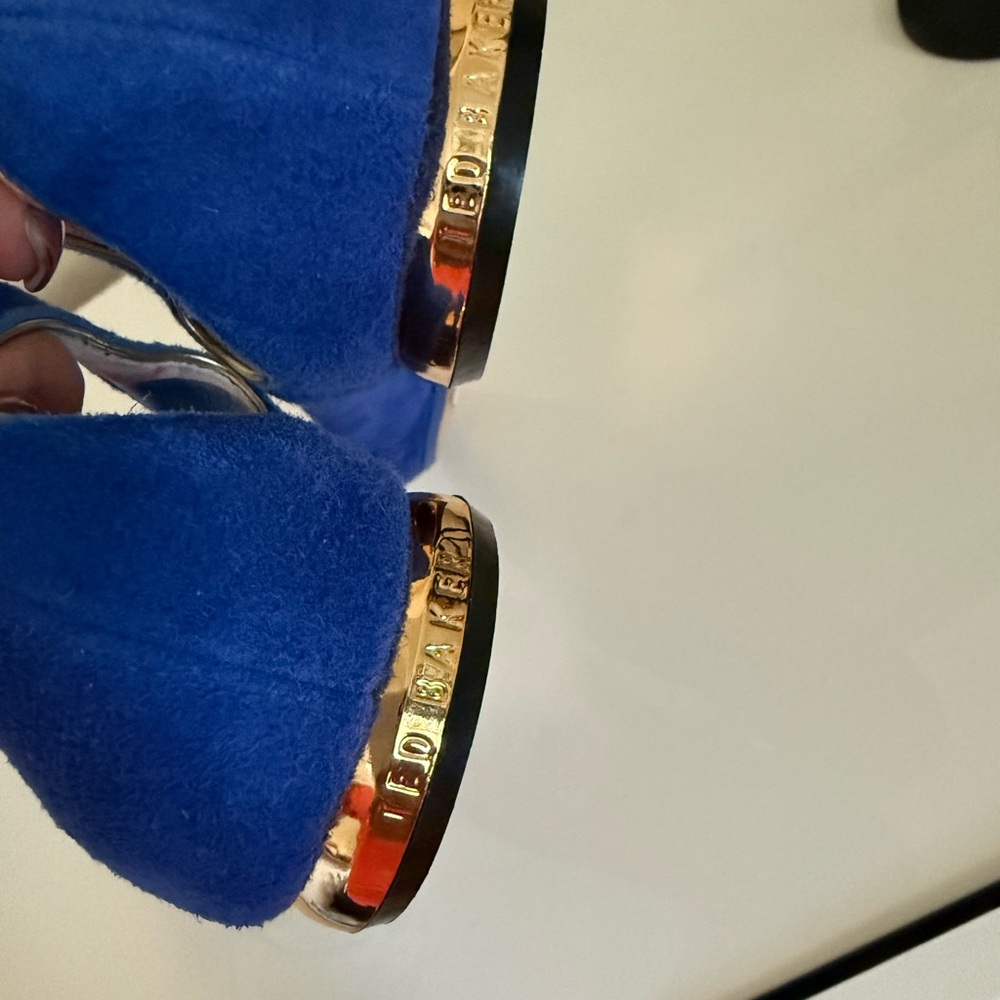 Ted Baker London DABIH Cut Out Ballet Flats Metallic Heel Women 39.5 USA 8.5 - Picture 6 of 7